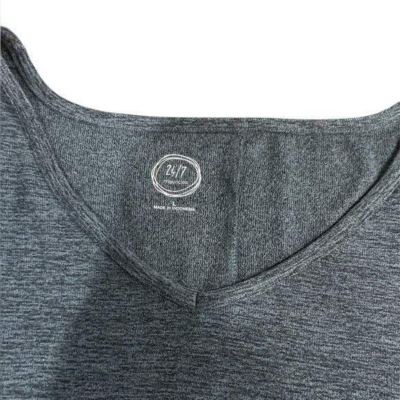 Maurice’s 24/7 T-Shirt Large - Picture 2 of 4